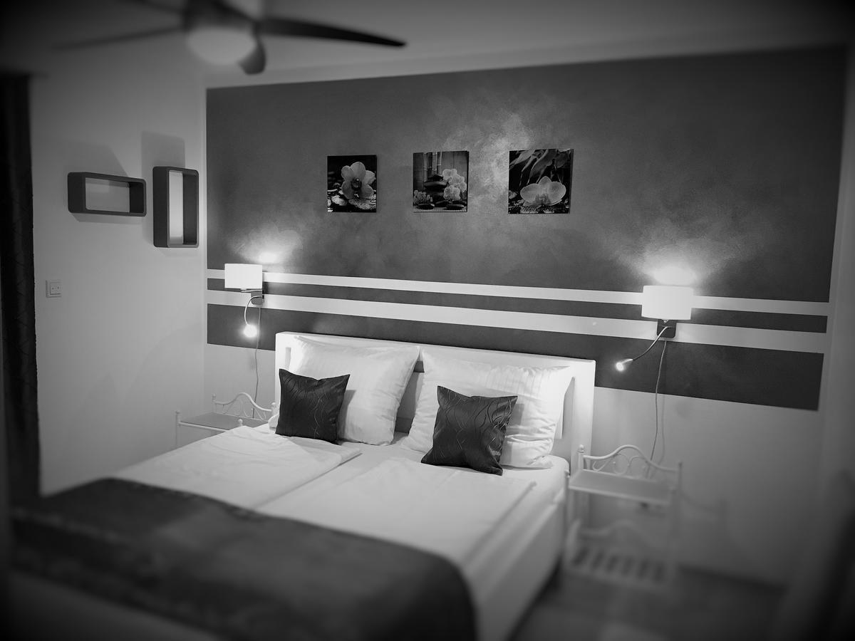 Eisberg Hotel Rust Gastehaus ภายนอก รูปภาพ