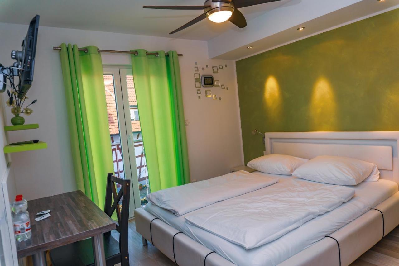 Eisberg Hotel Rust Gastehaus ภายนอก รูปภาพ